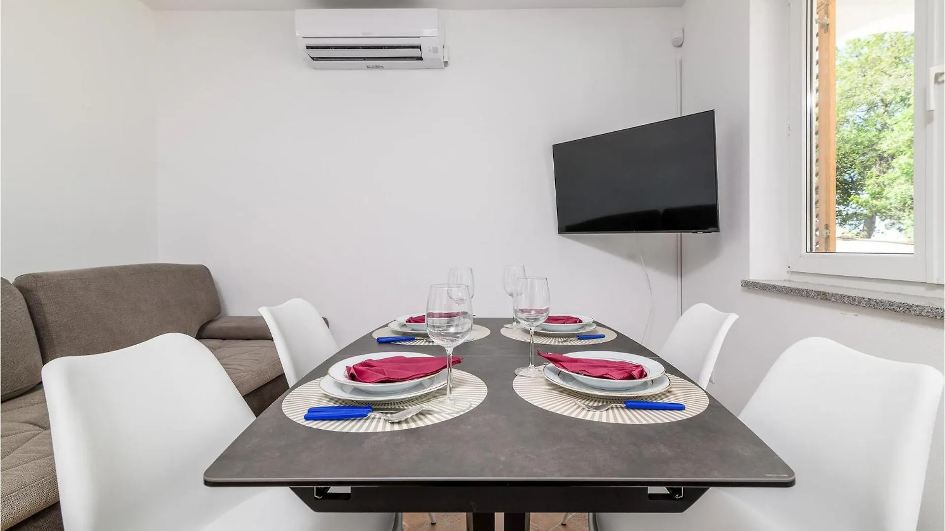Lovely Home In Medulin With Kitchen Holiday home