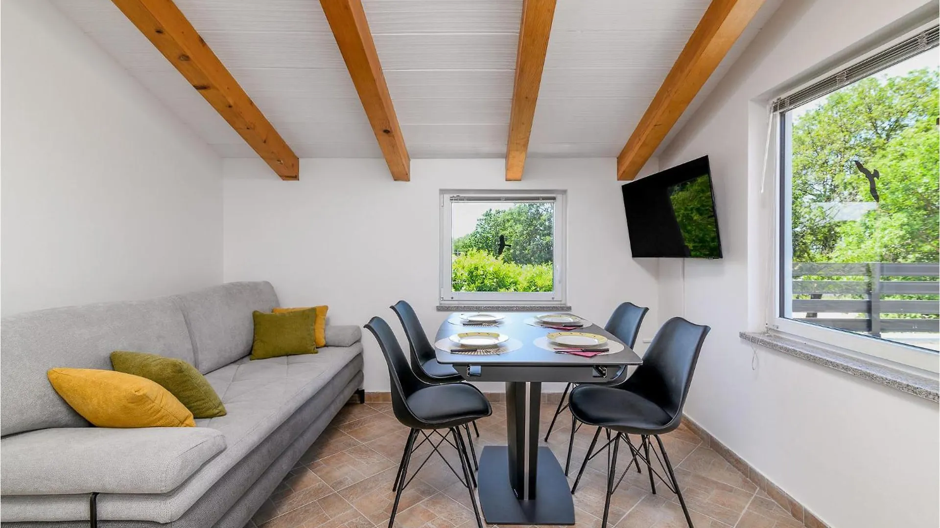 Holiday home Lovely Home In Medulin With Kitchen