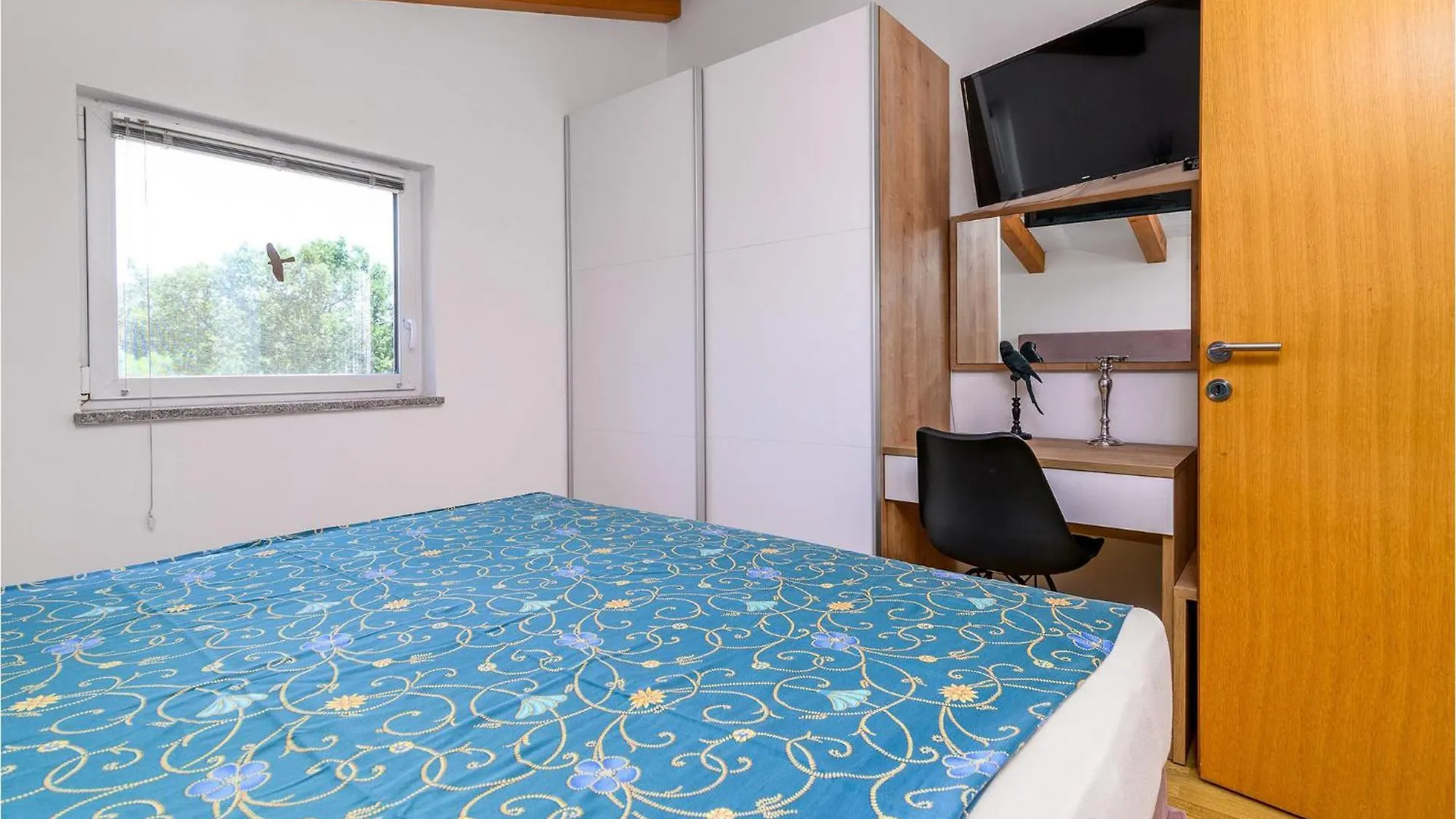 Lovely Home In Medulin With Kitchen